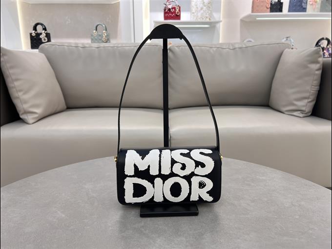 2025228Y630P214941511