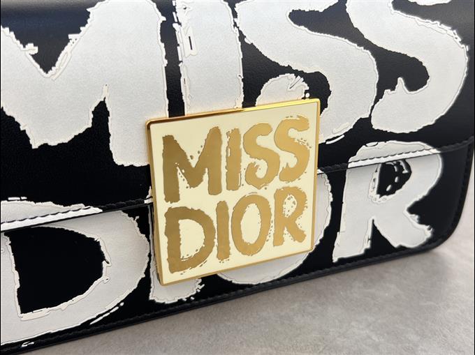 2025228Y630P214941575