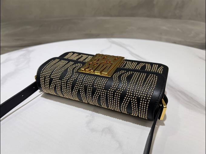 2025228Y650P214942863