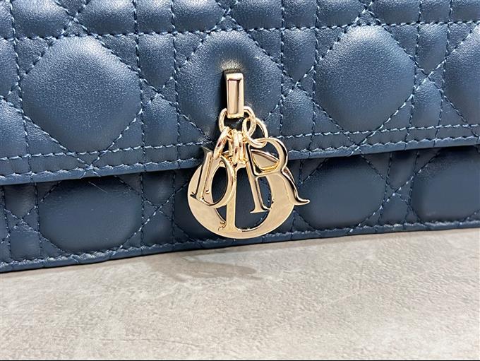 2025228Y650P214942989