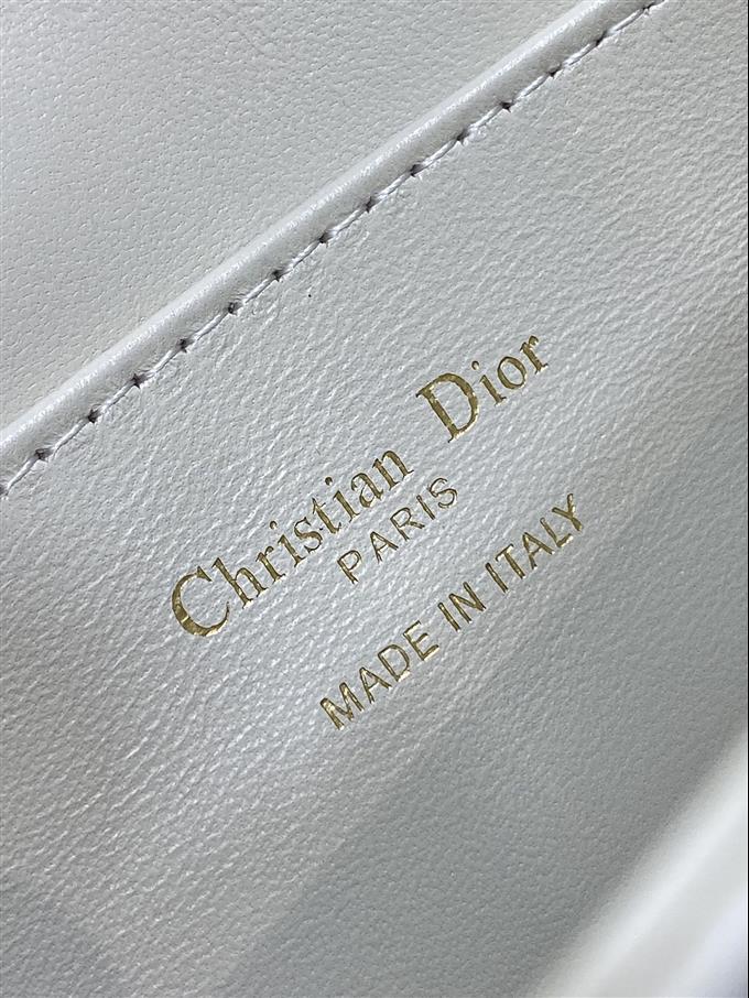 2025228Y650P214943455