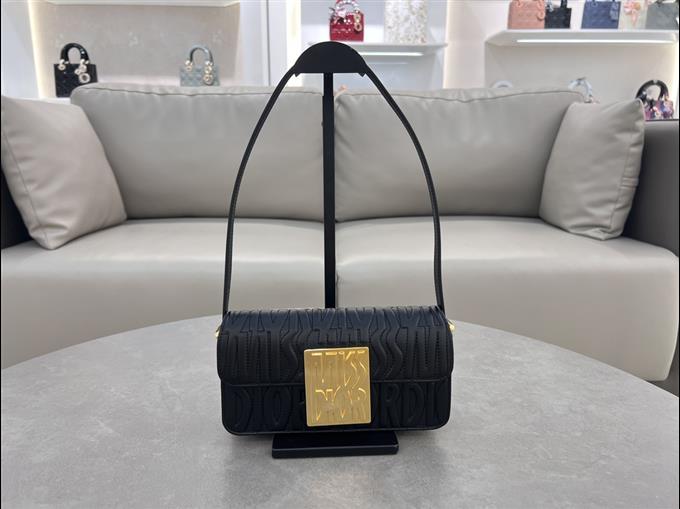 2025228Y680P214943611