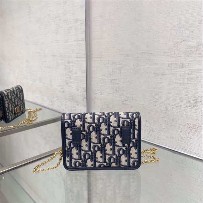 2025228Y350P204618912