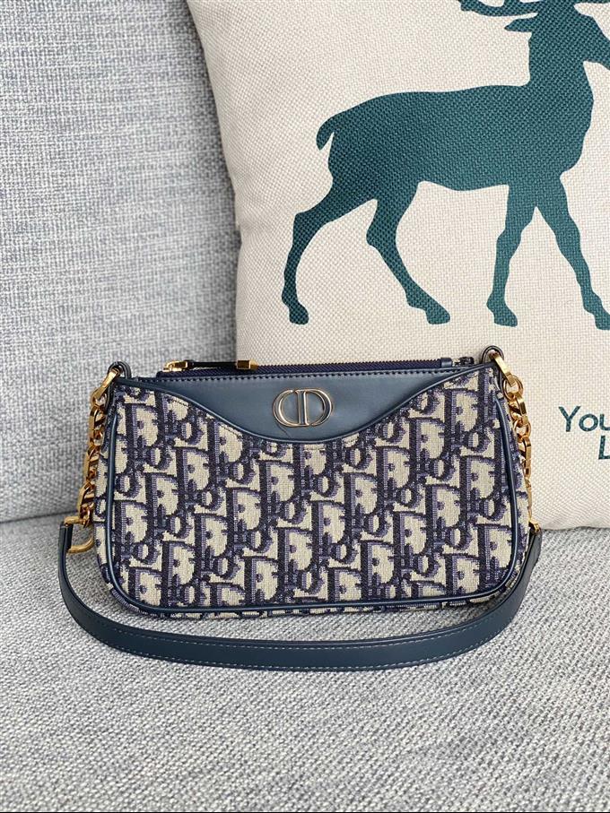 2025228Y420P204616160