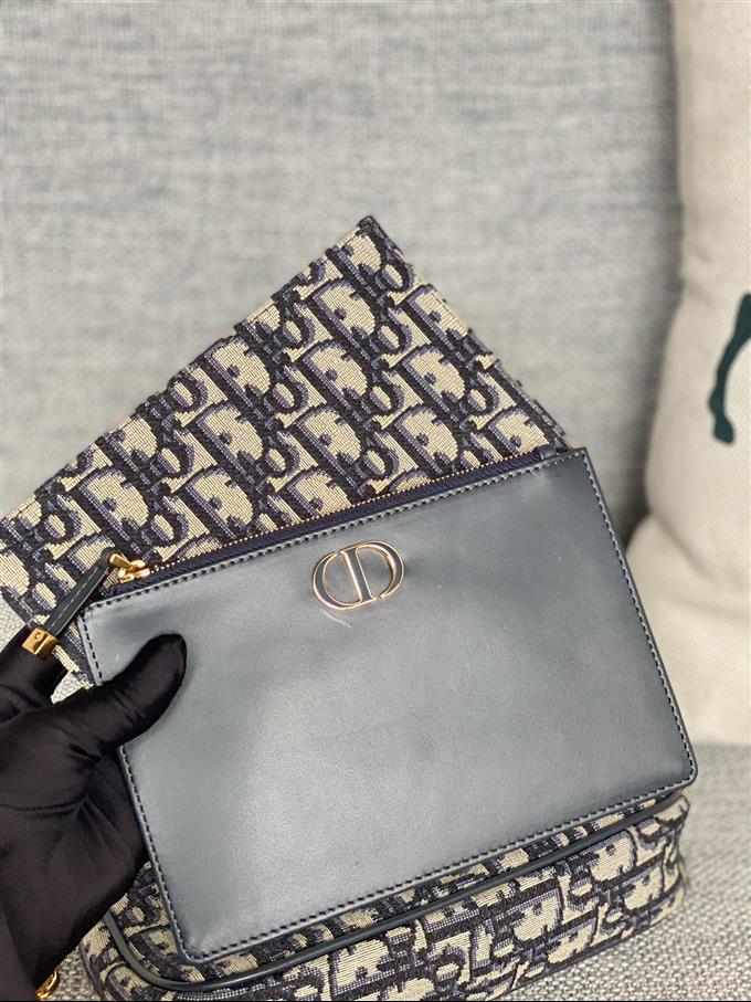 2025228Y420P20461681