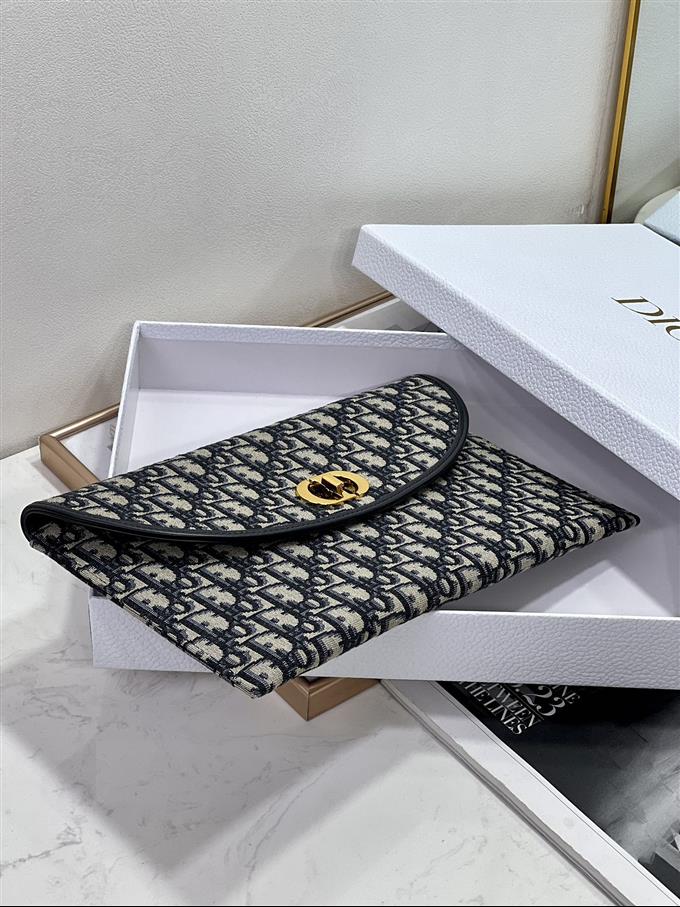 2025228Y500P204619114