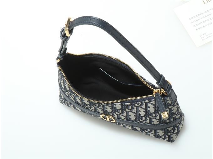 2025228Y530P204619304