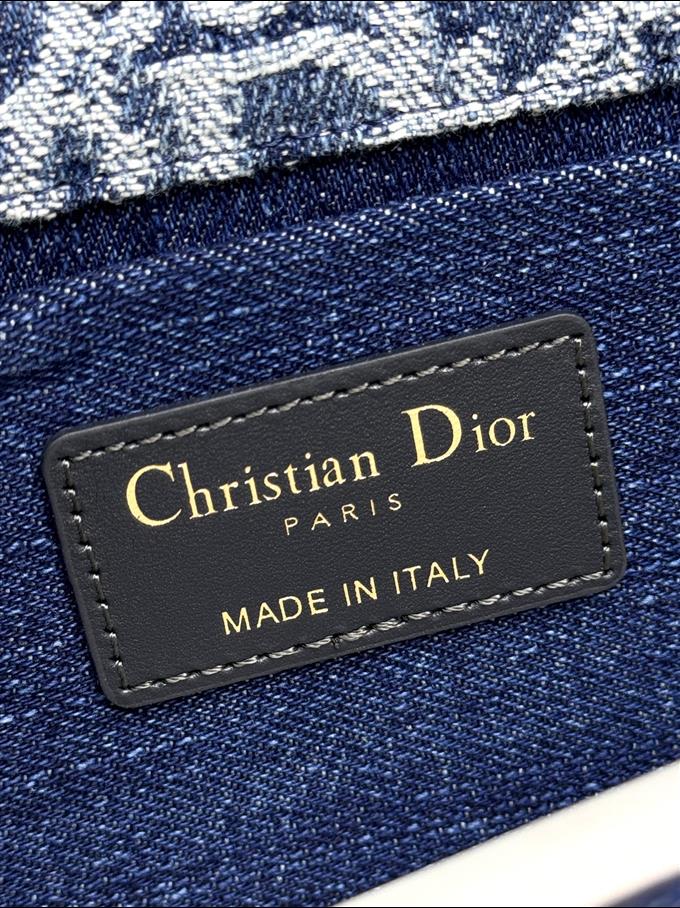 2025228Y550P204619461