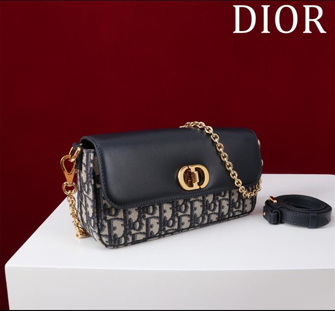 2025228Y550P204619774