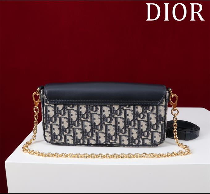 2025228Y550P204619790