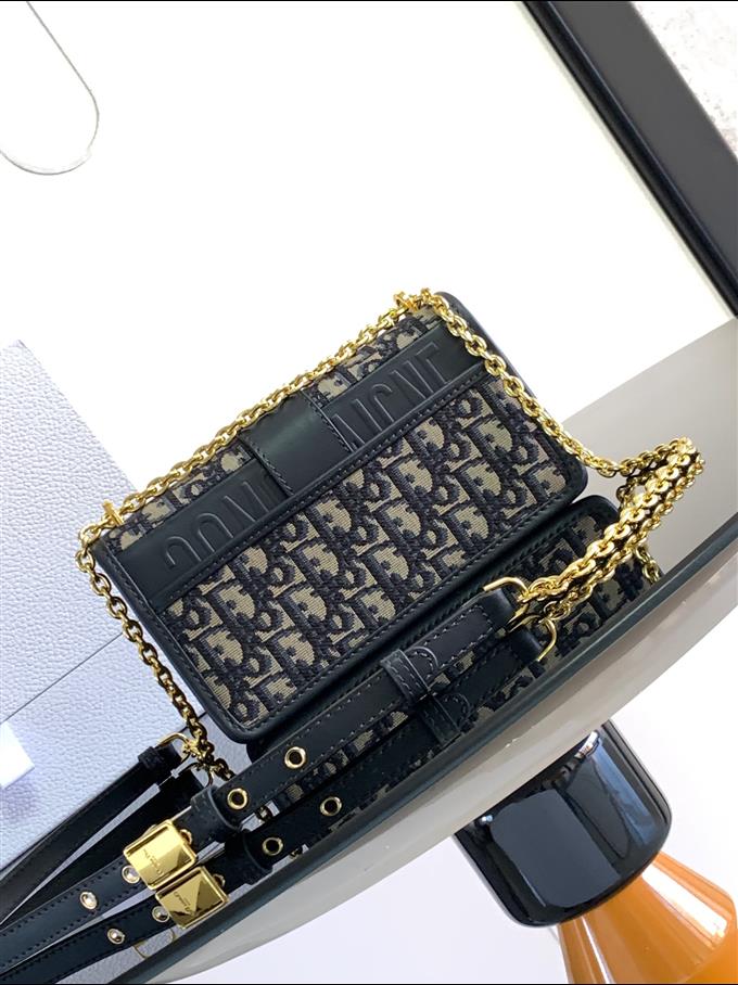 2025228Y580P204616336