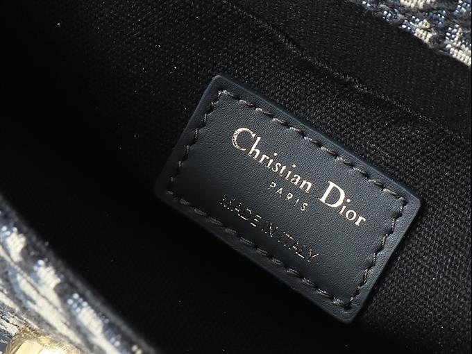 2025228Y580P204621155