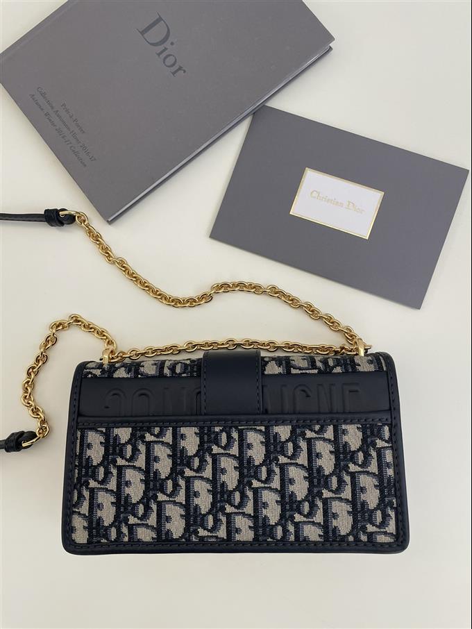 2025228Y580P204643919