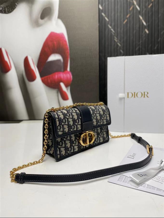 2025228Y600P204621895