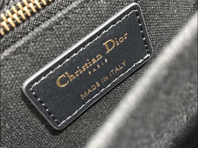 2025228Y600P204623431