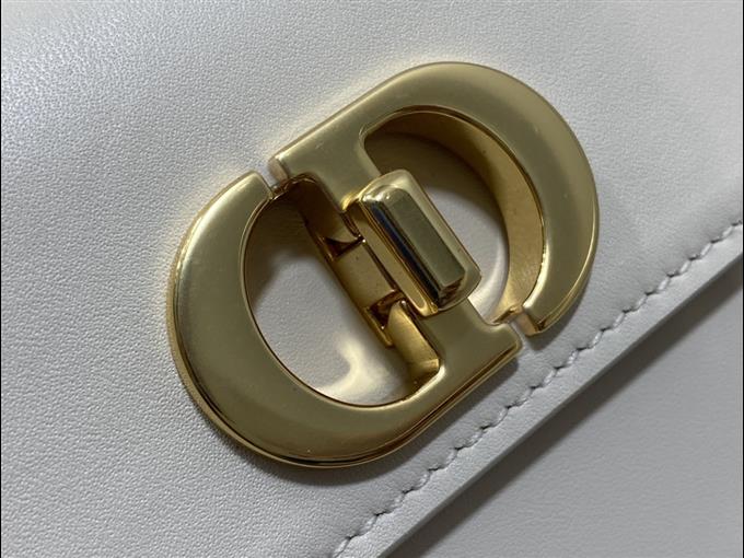 2025228Y600P20462356