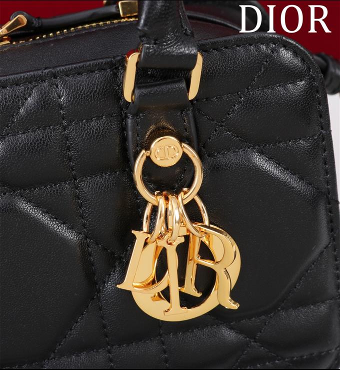 2025228Y600P204645458