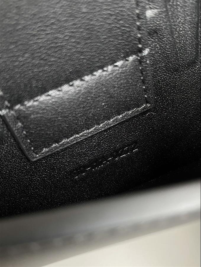 2025228Y600P204645792