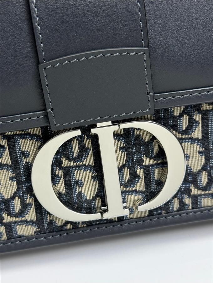 2025228Y620P204646124