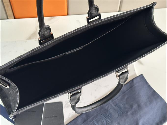 2025228Y630P211114822