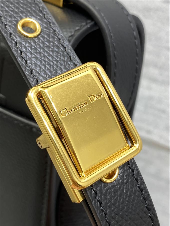 2025228Y680P20461772