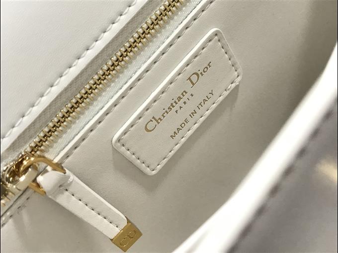 2025228Y680P204625836