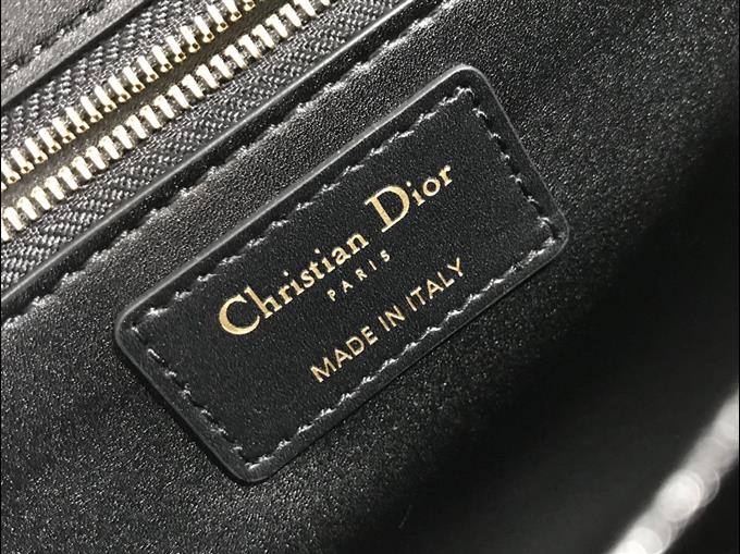 2025228Y680P204625978