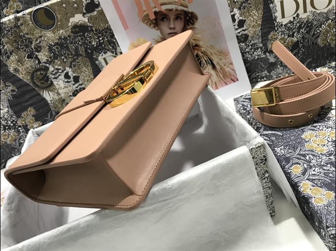 2025228Y680P20462626