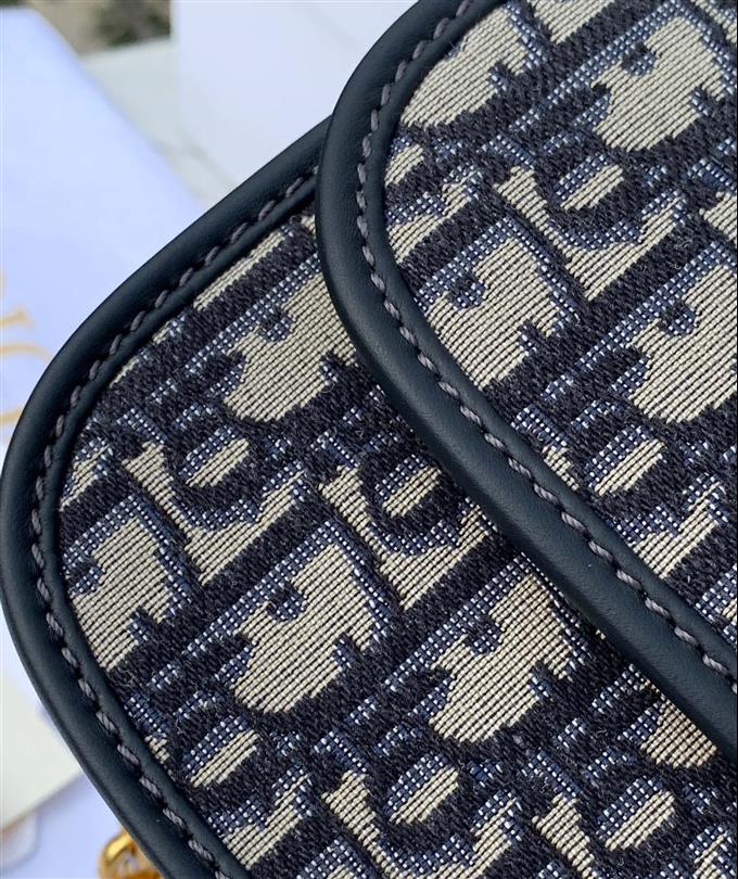 2025228Y750P204617525