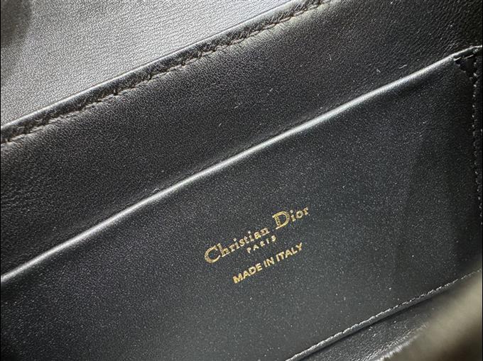 2025228Y750P204627390