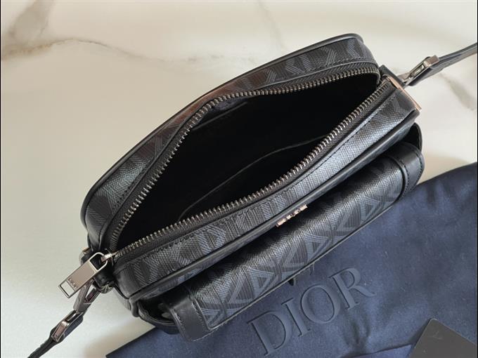 2025228Y520P211010189