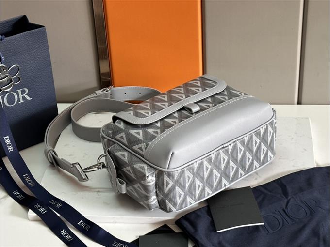 2025228Y620P211011113