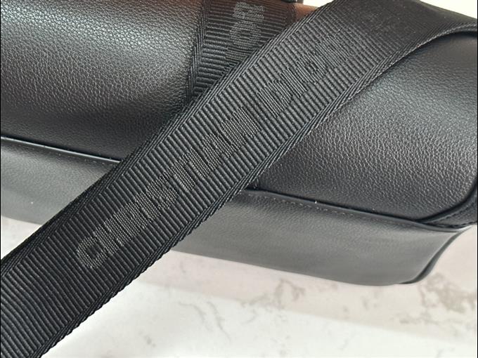 2025228Y650P211011285