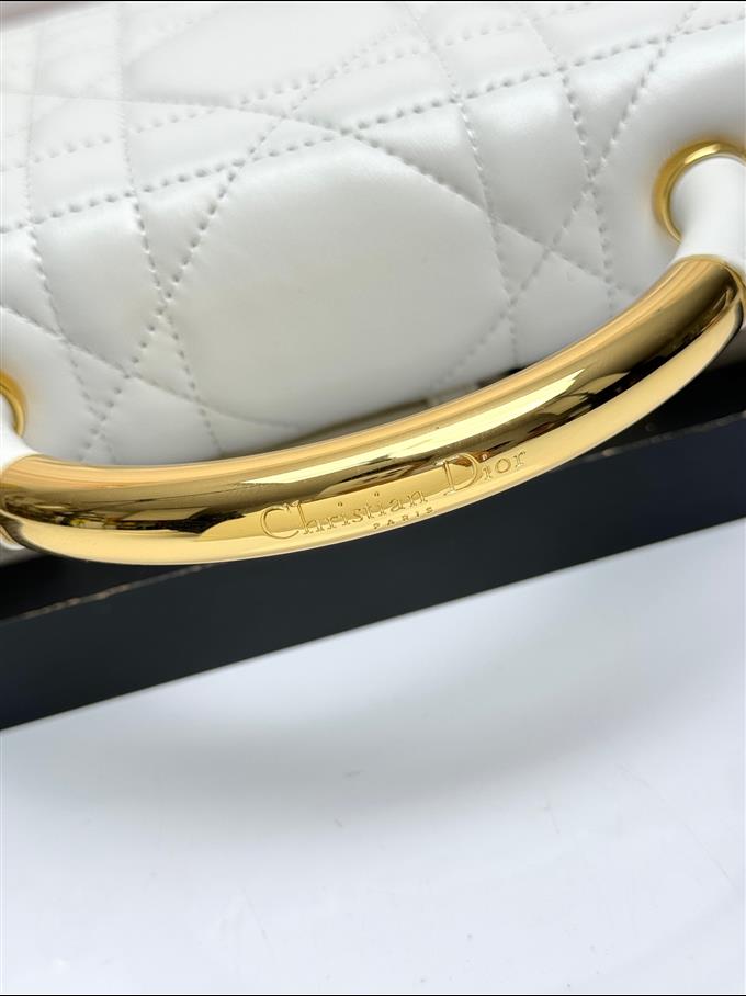 2025228Y650P222026882