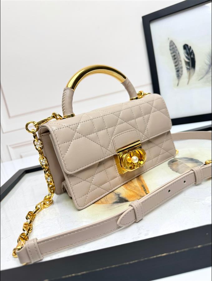 2025228Y650P222026946