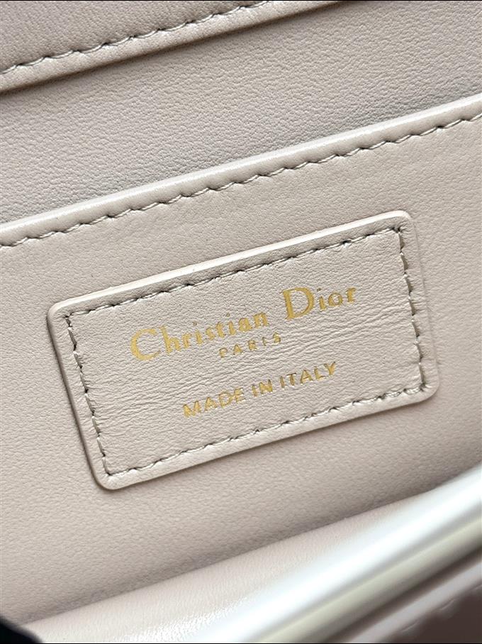 2025228Y650P22202756