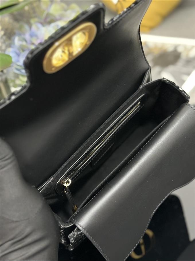 2025228Y680P222641742