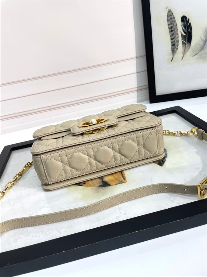 2025228Y680P222641976