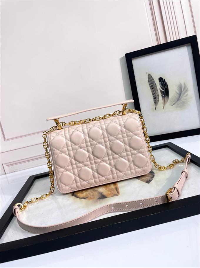 2025228Y680P222642209