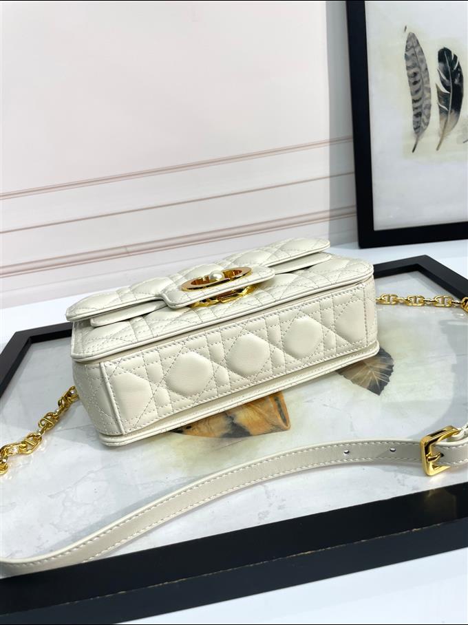 2025228Y680P22264284