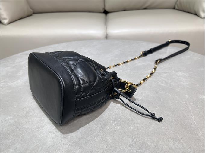 2025228Y700P222642787