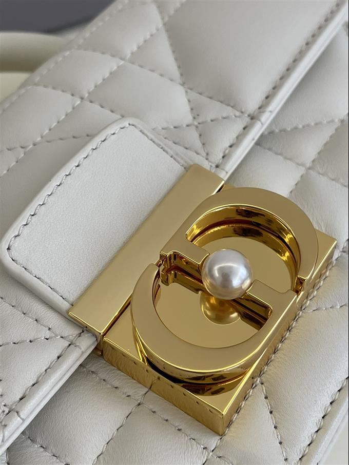 2025228Y730P222027231