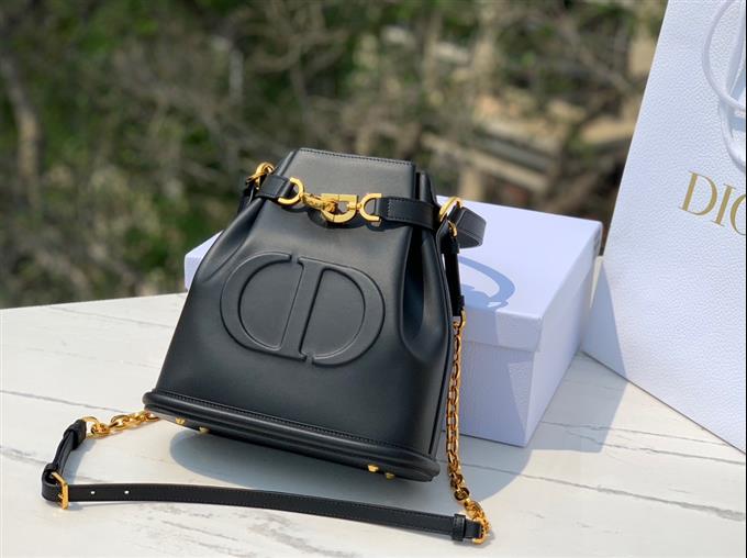 2025228Y900P22553725