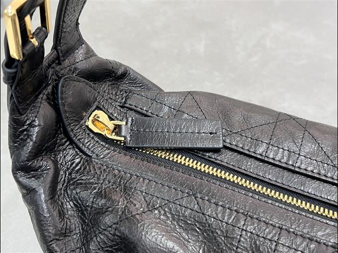 2025228Y1000P223111522