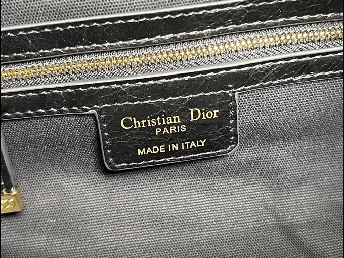 2025228Y1000P223111726