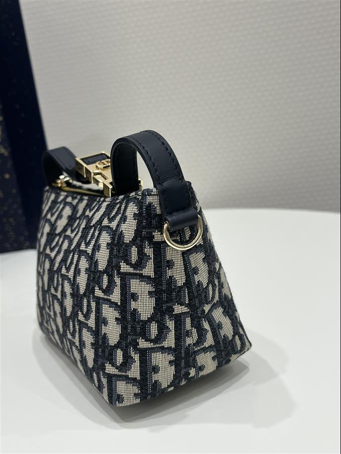 2025228Y480P22516815