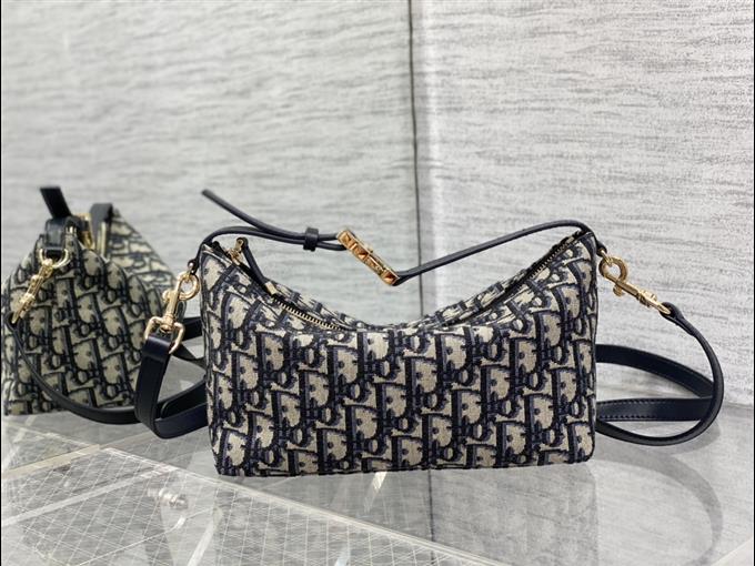 2025228Y500P22515481