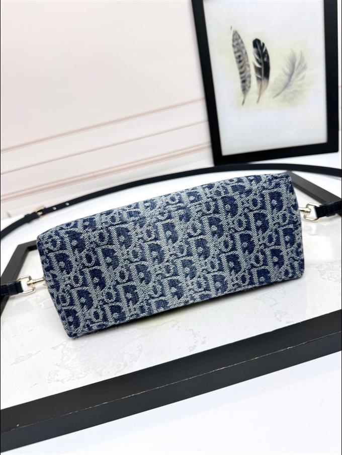 2025228Y500P22515657