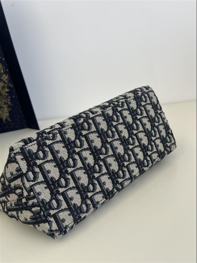 2025228Y550P22517396