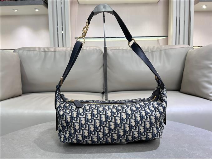 2025228Y950P223111882